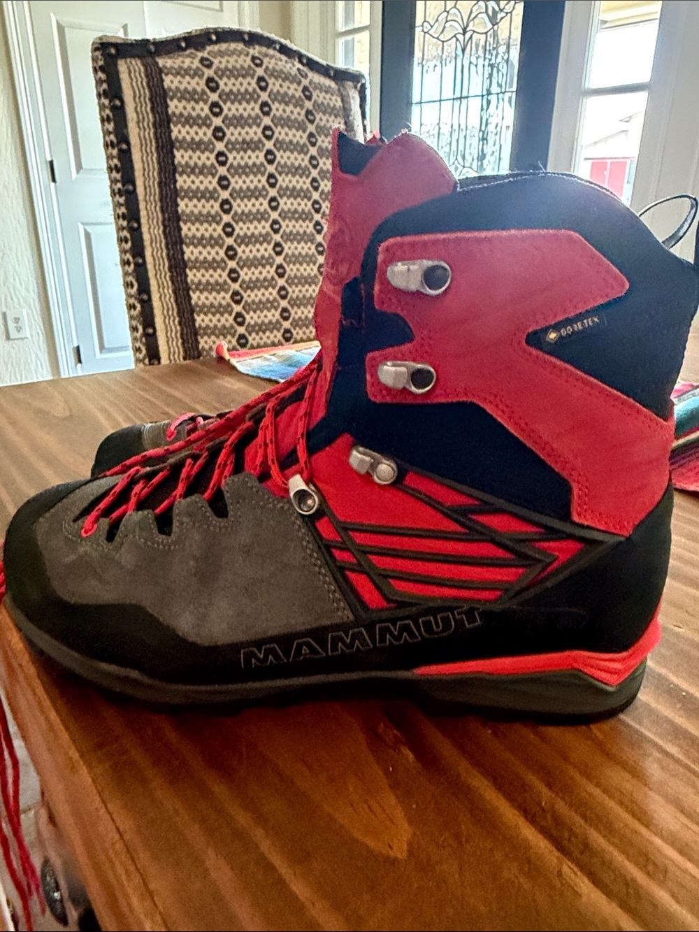 Mammut Men's Red and Black Trail Mountaineering Boots